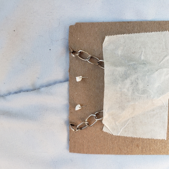 Elegant Silver Pink Jewelry Set Toggle Clasp Necklace & Dangle Earrings - Picture 11 of 13